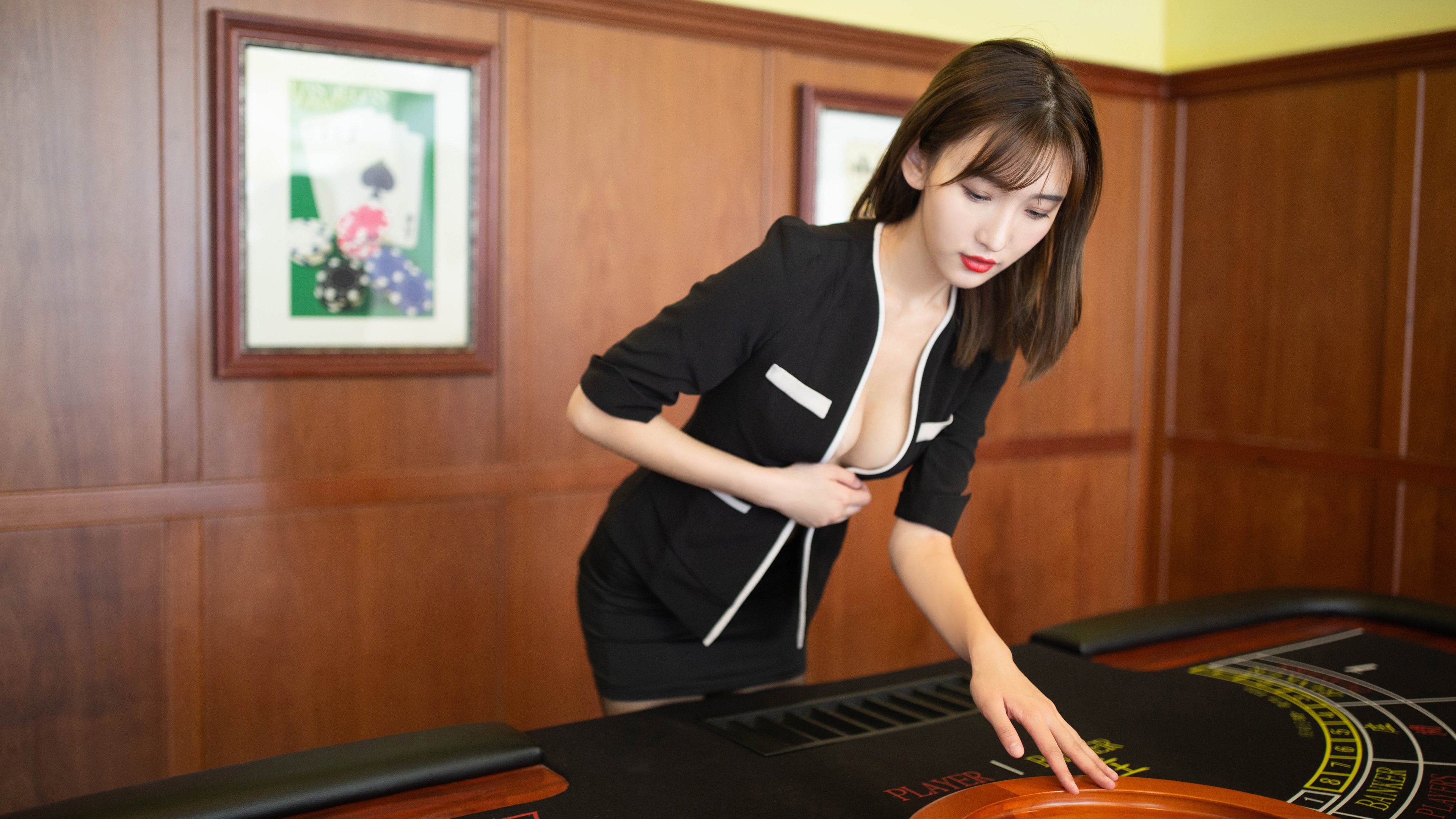 熊猫体育APP-赫塔菲关键时刻破门，送对手败局，赫塔菲吧